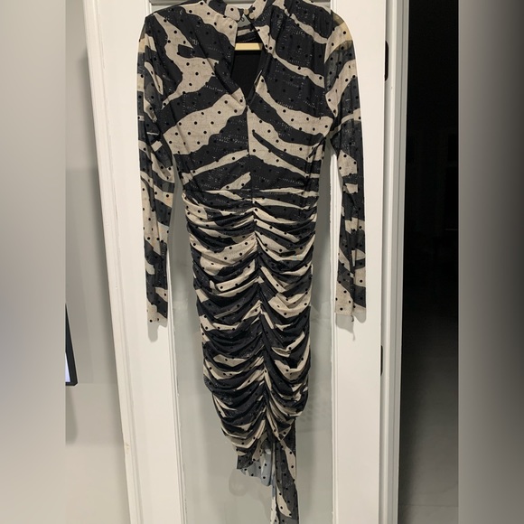 Black and Ivory midi long sleeve dress - Picture 4 of 5